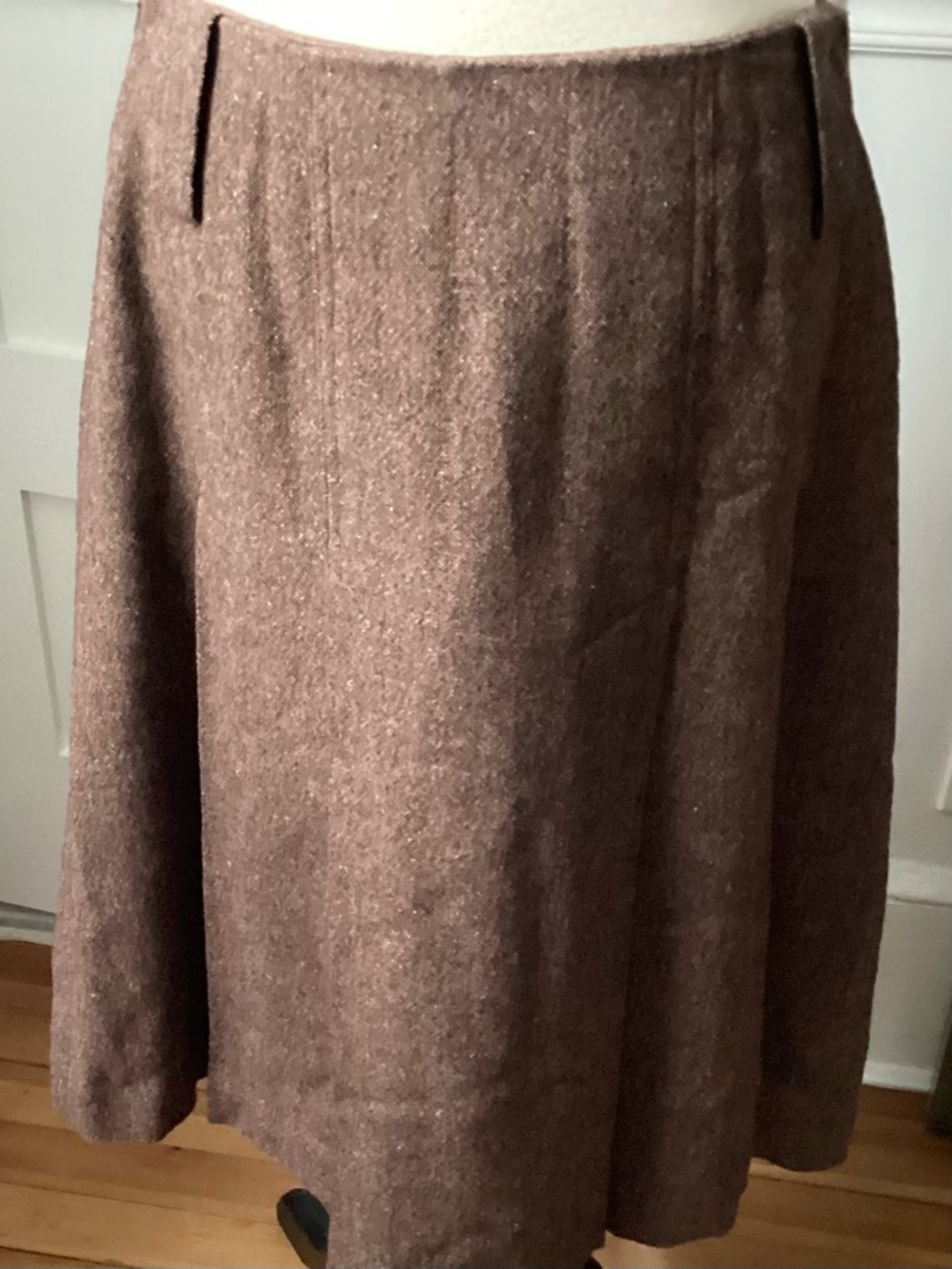 Grace by Dane Lewis Brown Wool A-Line Pleated Skirt in Brown. Size 4